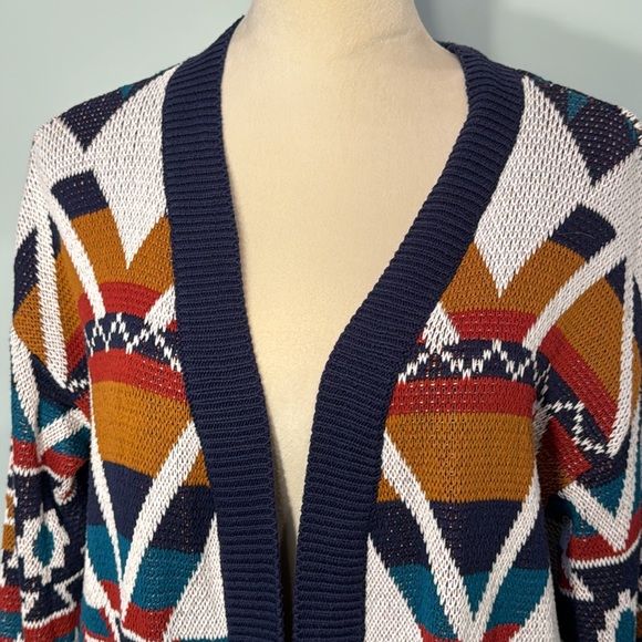 Divided by H&M bold Aztec sweater cardigan Size XS oversized fit - Picture 3 of 7